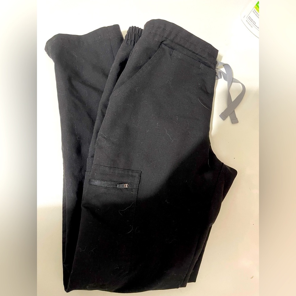 Figs skinny scrub pants